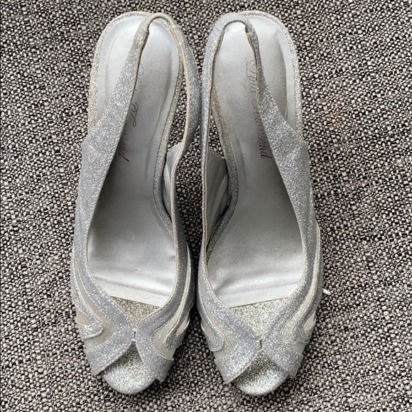 Sparkly Heels! - Picture 5 of 5